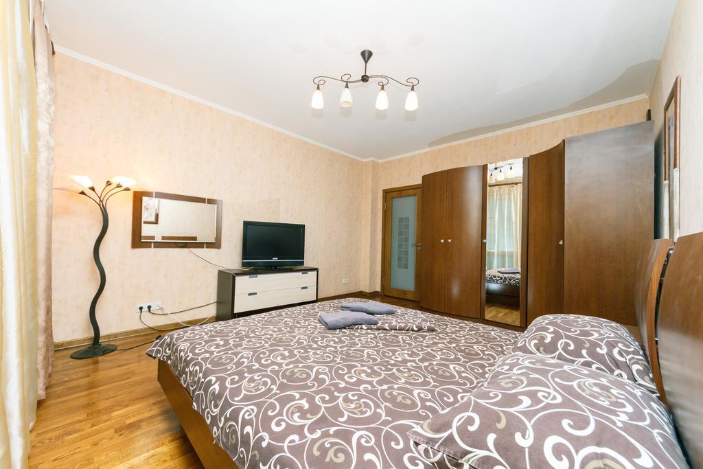 Two-Storey Apartment Near Iec Kiev Ngoại thất bức ảnh