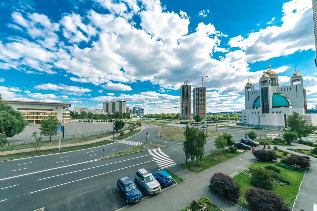 Two-Storey Apartment Near Iec Kiev Ngoại thất bức ảnh